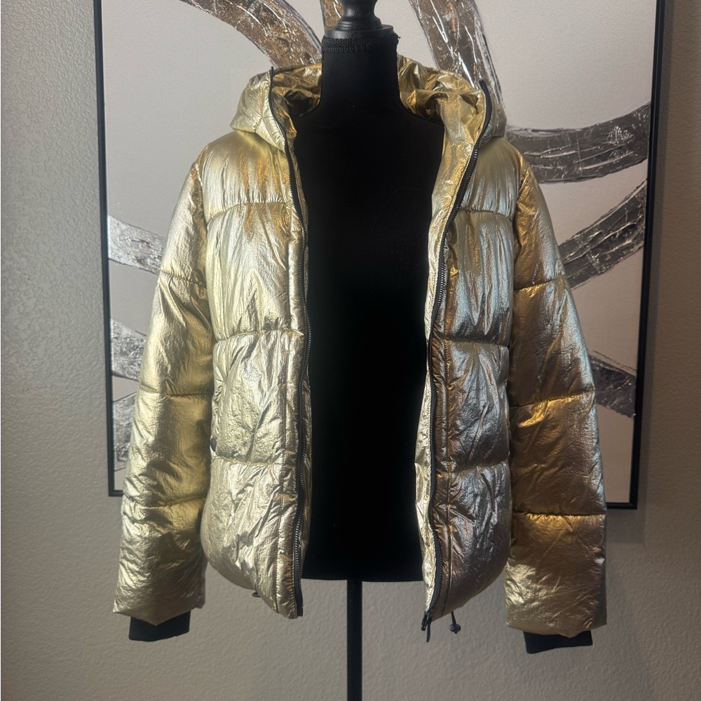 American Eagle Outfitters Shiny Gold Hooded Puffer Jacket - Picture 1 of 4